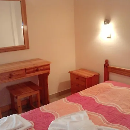 Akrothalasia Aparthotel Azolimnos
