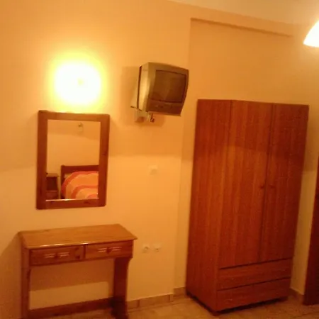 Akrothalasia Aparthotel *